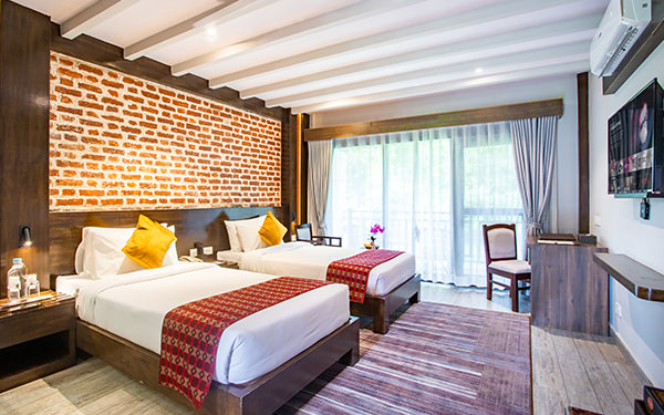 Executive Jungle View